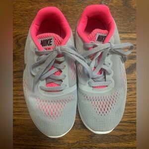 Nike Girls Free Run Tennis Shoes